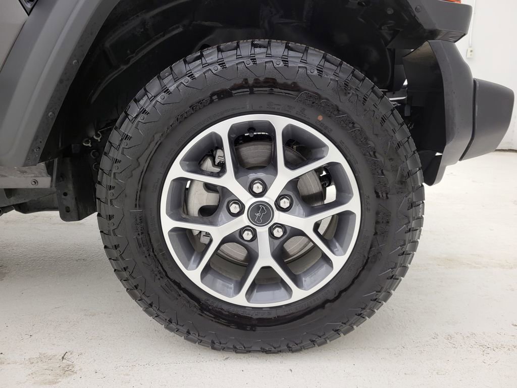 Used 2025 Jeep Wrangler Sport S image 19