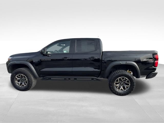 Used 2024 Chevrolet Colorado ZR2 w/ Technology Package AWD/4WD image 5