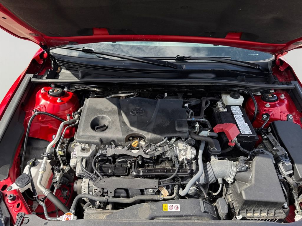 Used 2024 Toyota Camry LE image 9