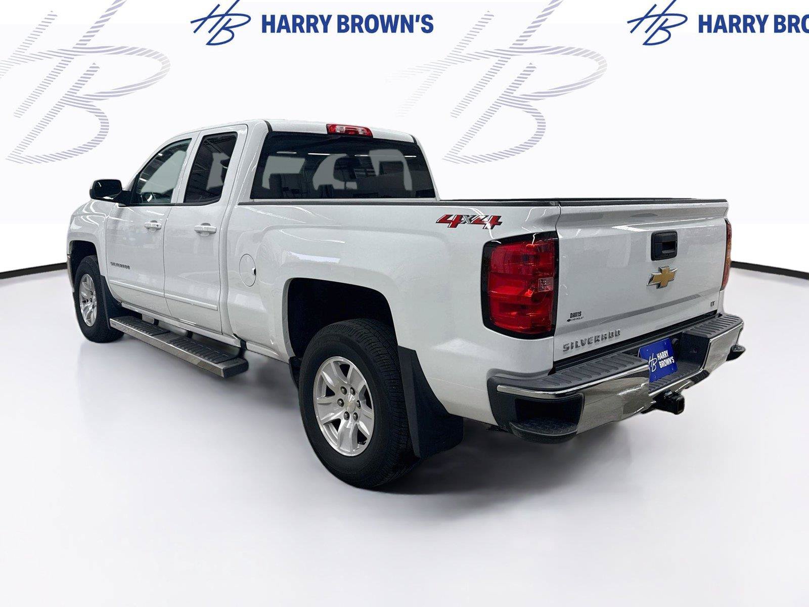 Used 2018 Chevrolet Silverado 1500 LT w/ All Star Edition AWD/4WD image 2