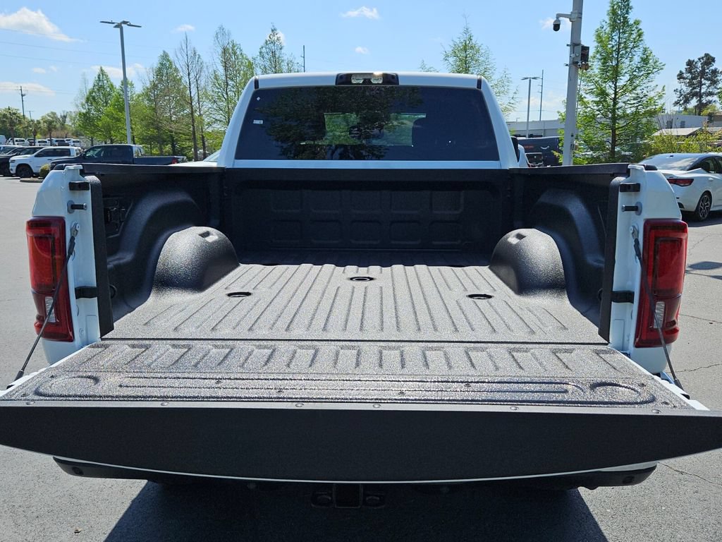 New 2026 RAM 3500 Big Horn AWD/4WD image 13