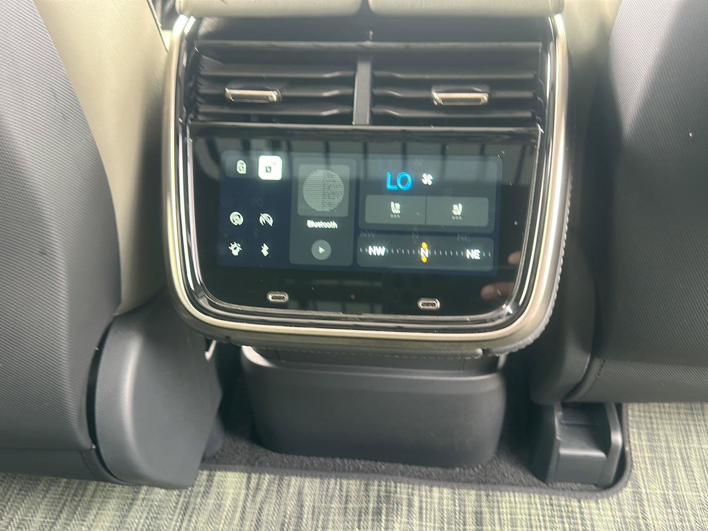 Used 2022 Rivian R1S Launch Edition AWD/4WD image 20