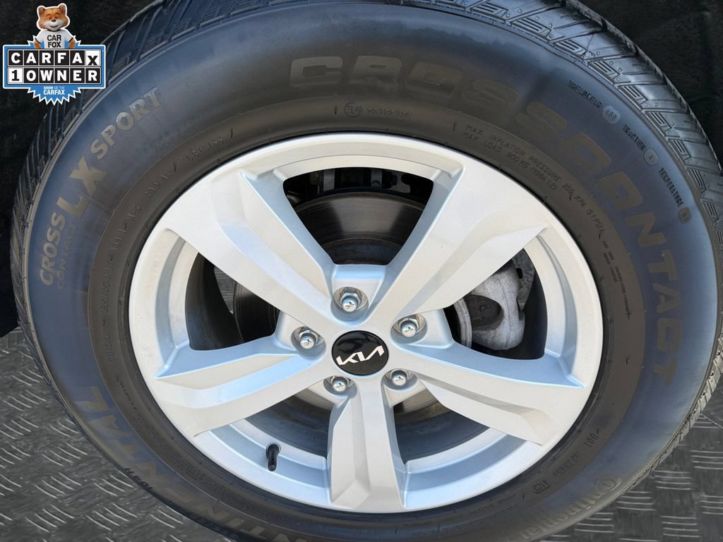 Certified 2023 Kia Sorento LX AWD/4WD image 22