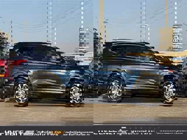 Used 2019 Hyundai Santa Fe SE image 5