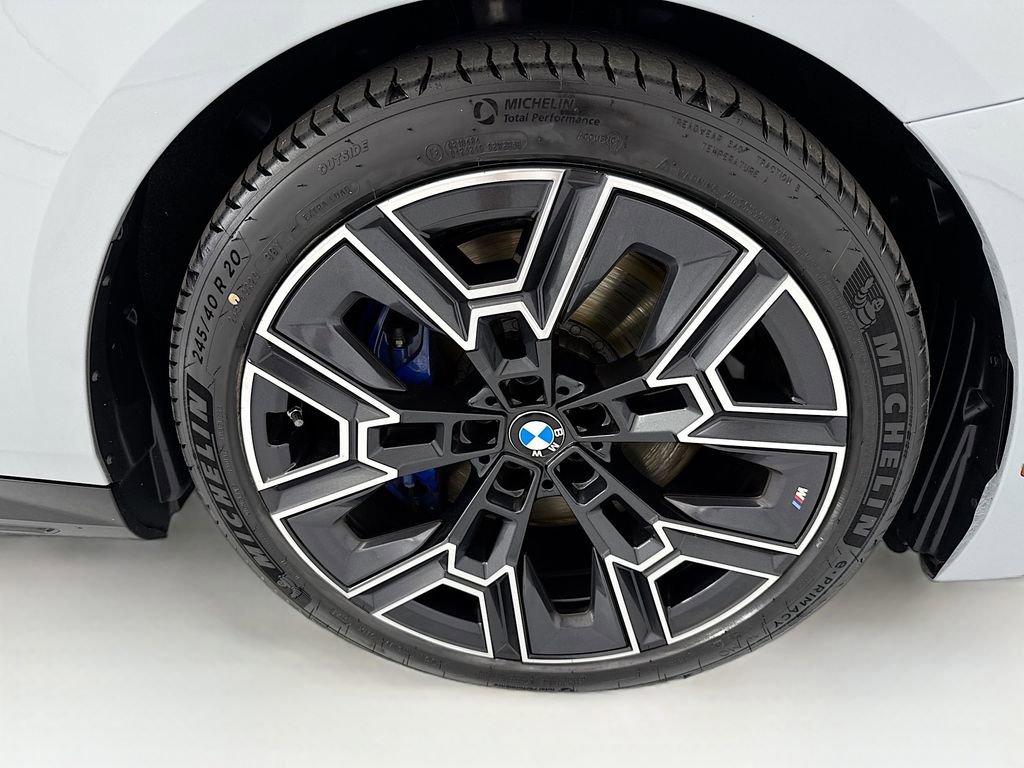 Certified 2026 BMW i5 eDrive40 w/ M Sport Package image 31
