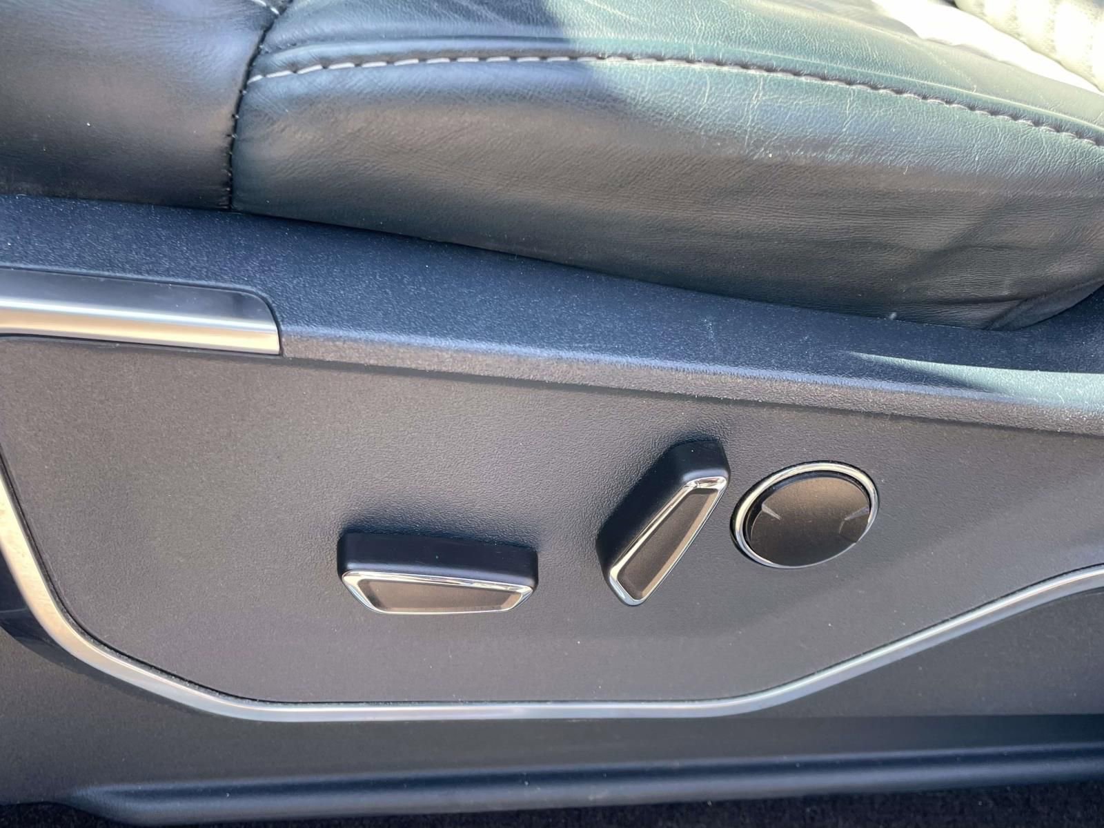 Used 2023 Ford F150 Limited image 17