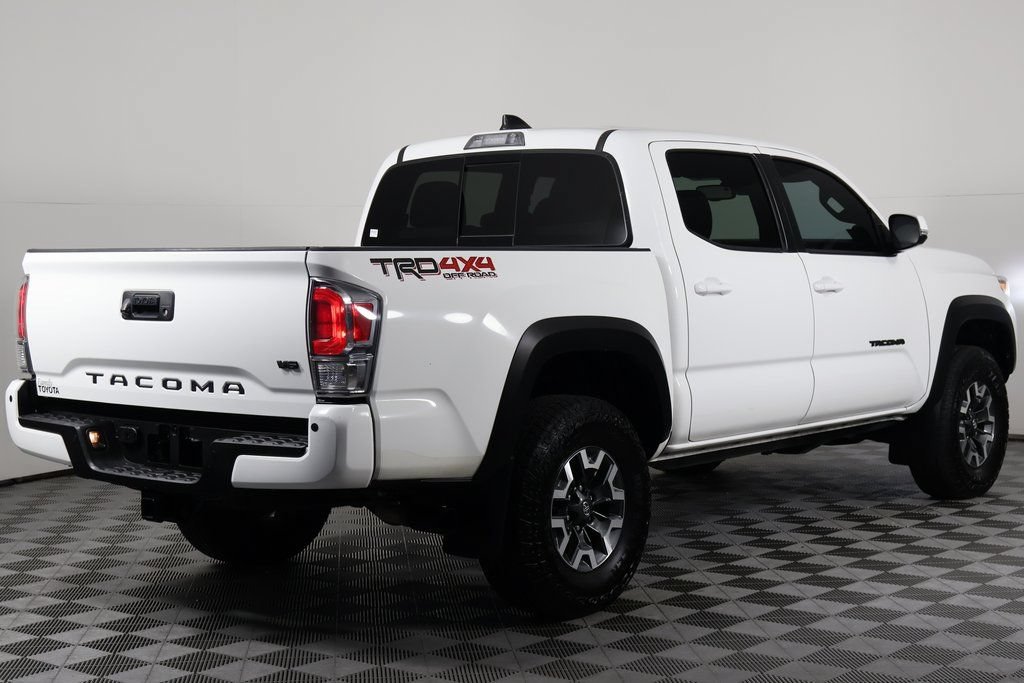 Used 2023 Toyota Tacoma TRD Off-Road w/ Technology Package AWD/4WD image 4