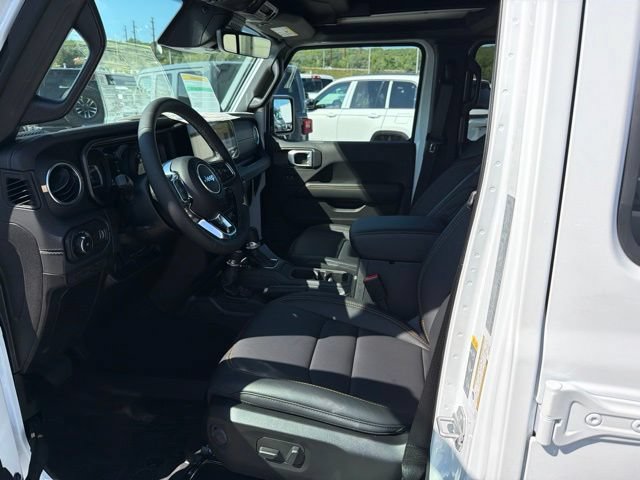 New 2026 Jeep Wrangler Unlimited Sahara AWD/4WD image 12