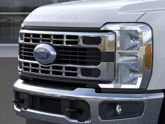 New 2025 Ford F350 XL w/ XL Chrome Package image 17