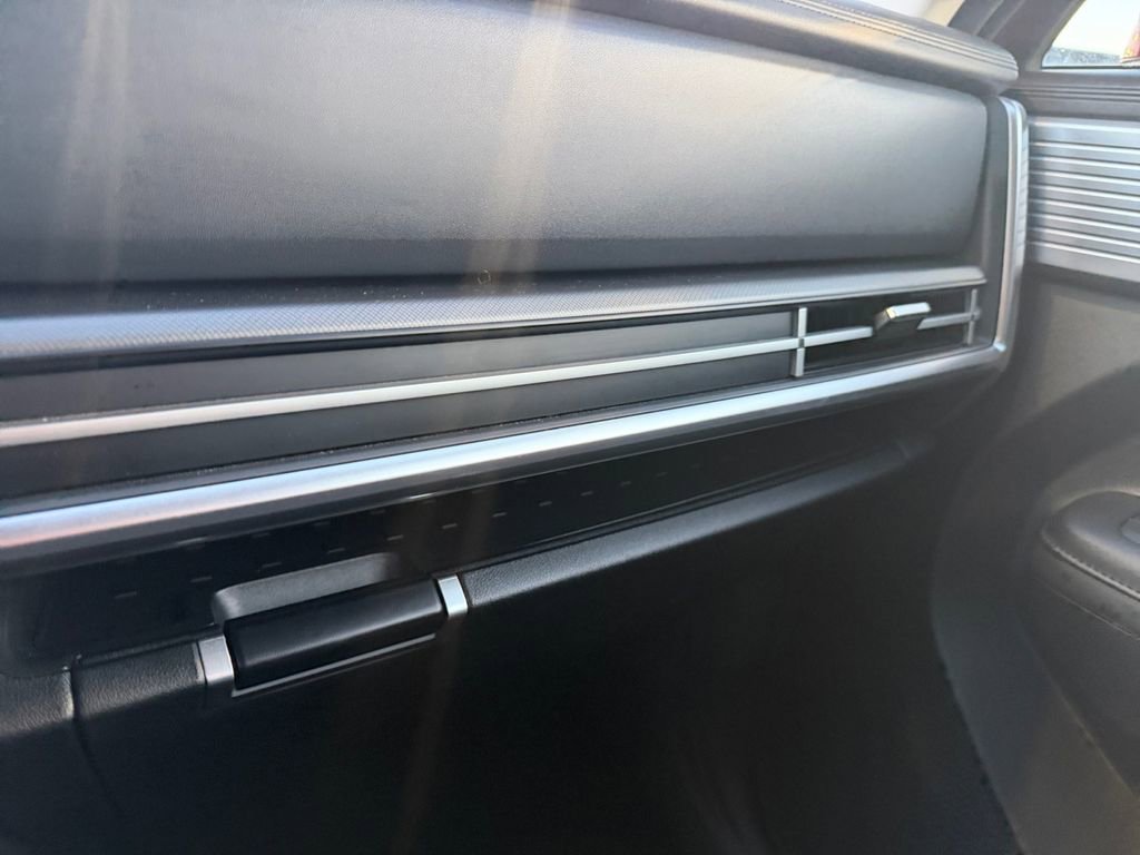 Used 2025 Hyundai Santa Fe SEL image 20