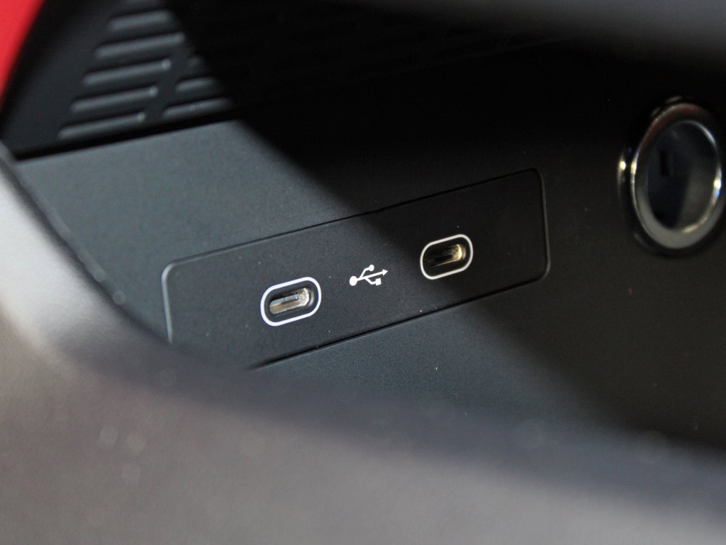 Certified 2025 Porsche Macan 4S Electric image 34