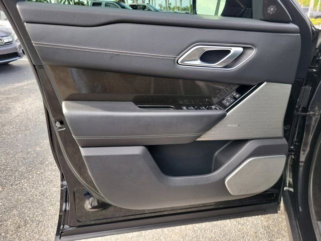 Used 2021 Land Rover Range Rover Velar R-Dynamic HSE AWD/4WD image 16