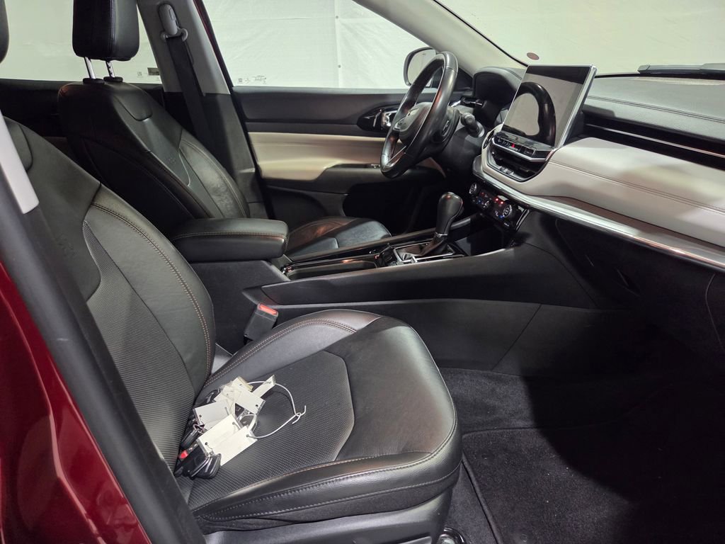 Used 2022 Jeep Compass Limited image 18