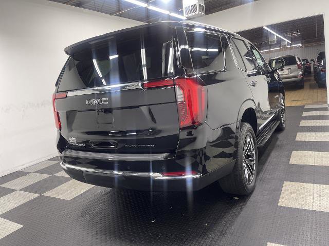 New 2025 GMC Yukon Elevation w/ Elevation Premium Package AWD/4WD image 4