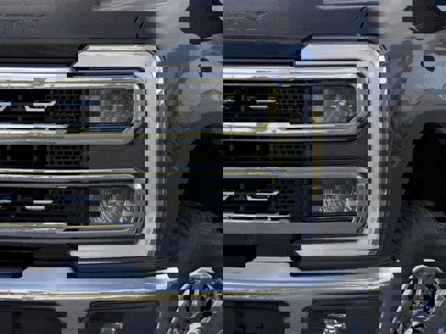 New 2026 Ford F250 Lariat w/ Chrome Package image 18
