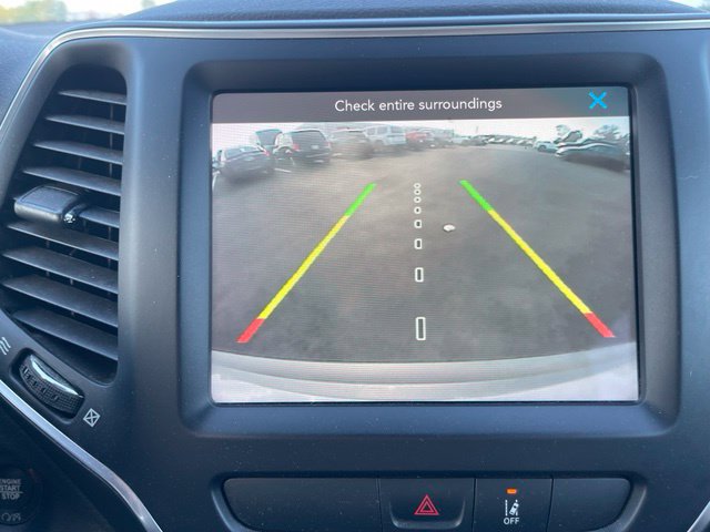 Used 2022 Jeep Cherokee Latitude Lux AWD/4WD image 24