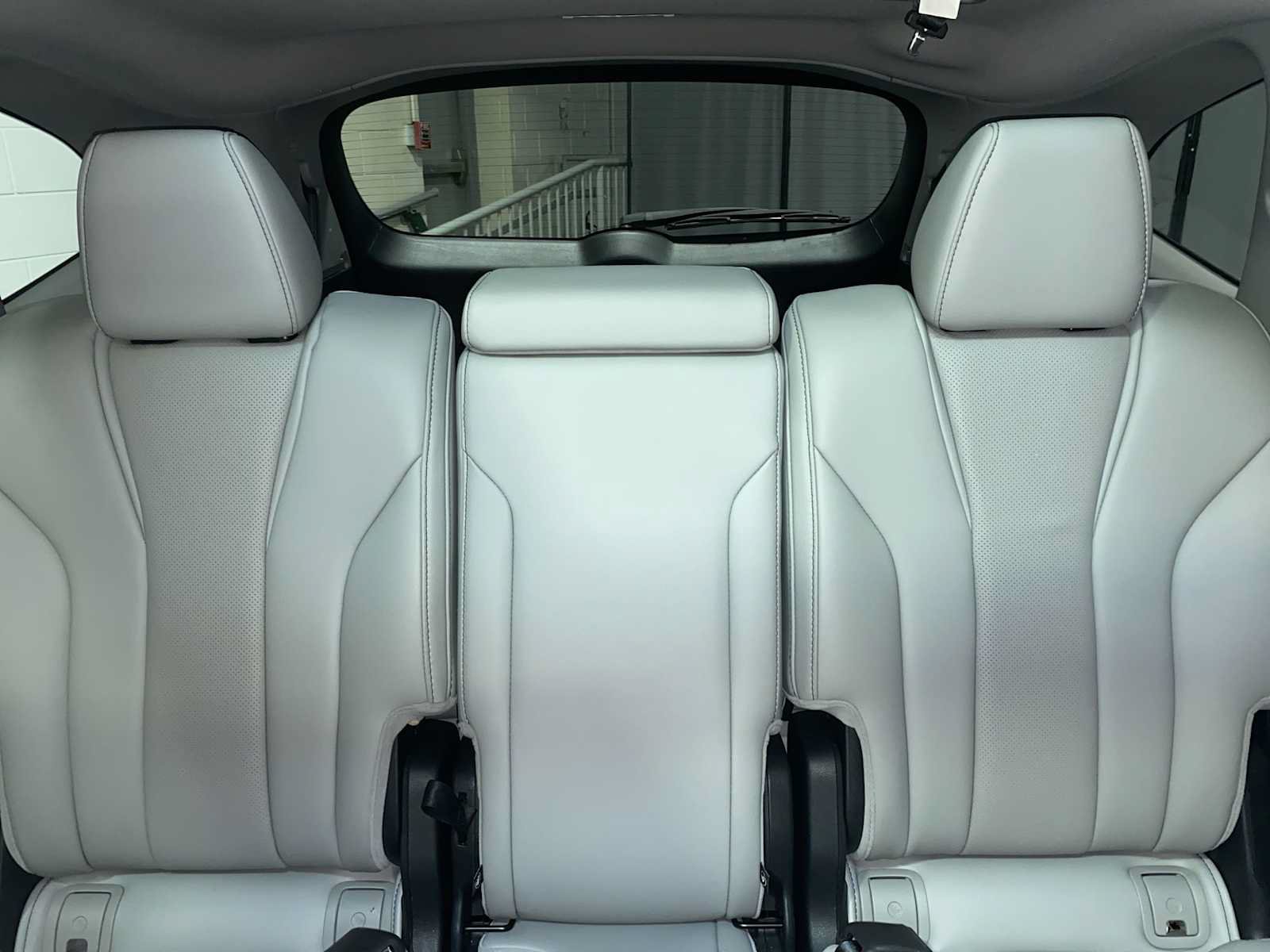 Certified 2024 Acura MDX SH-AWD w/ Technology Package image 22