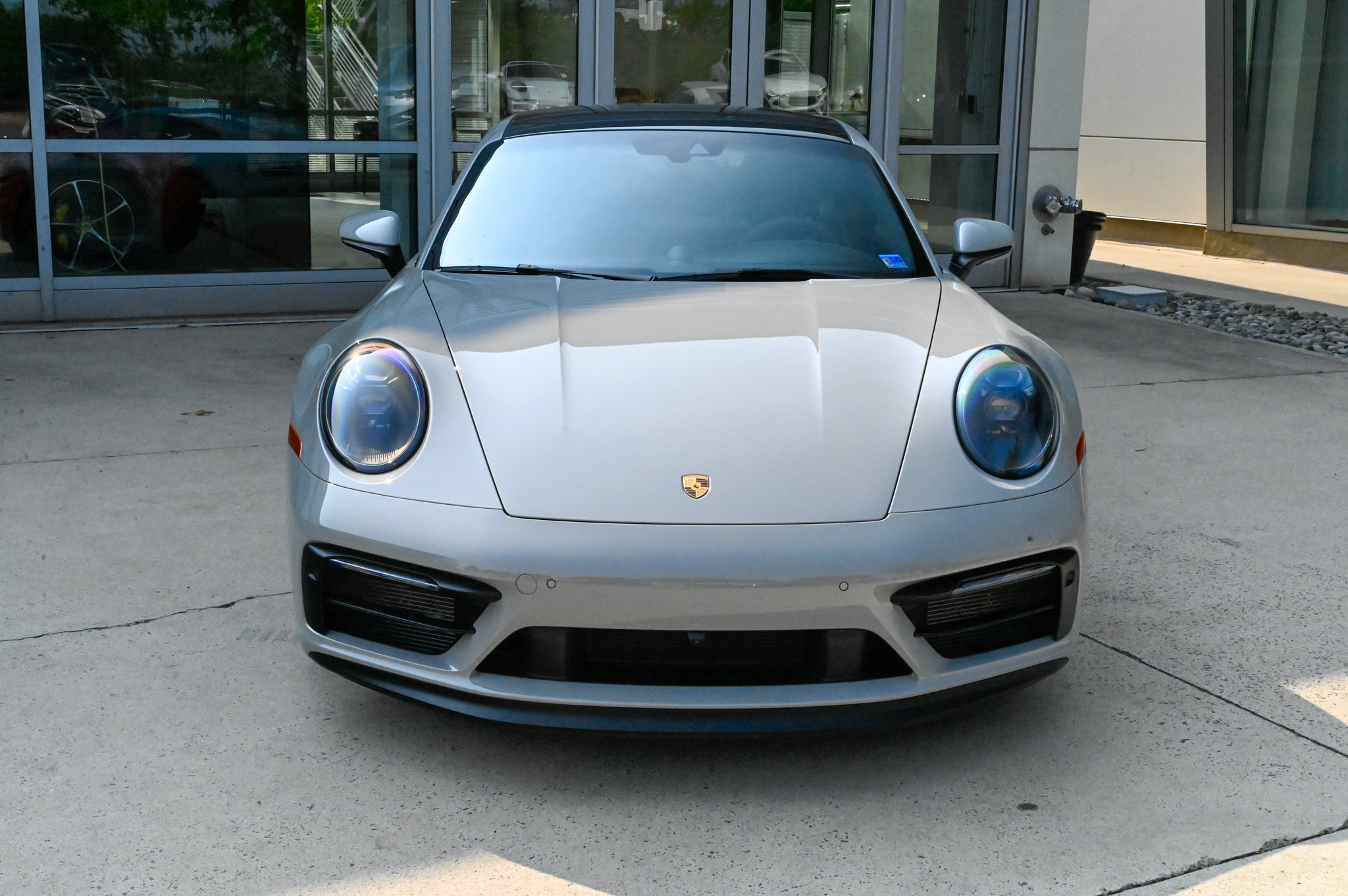 Used 2024 Porsche 911 Carrera GTS RWD image 2