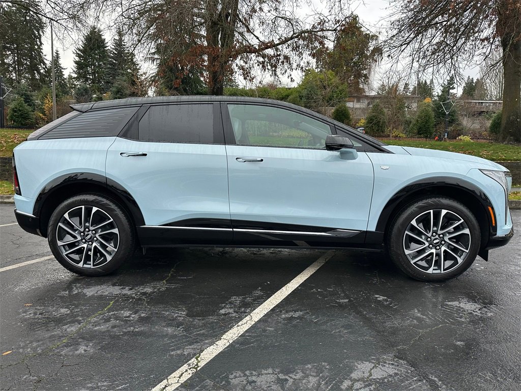 New 2026 Cadillac Optiq Sport 1 image 6