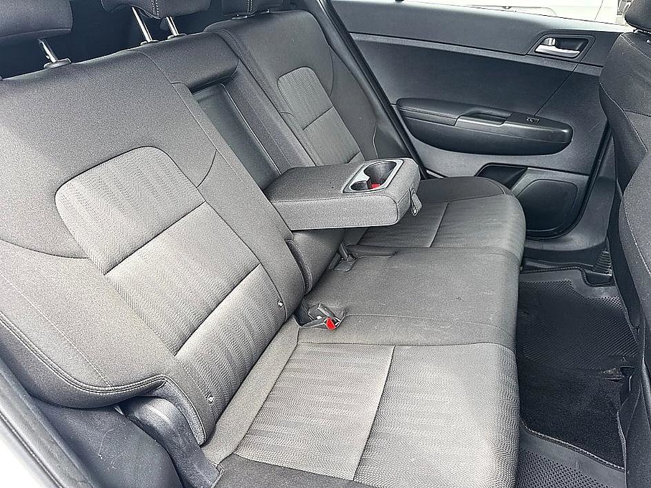 Used 2020 Kia Sportage LX FWD image 23