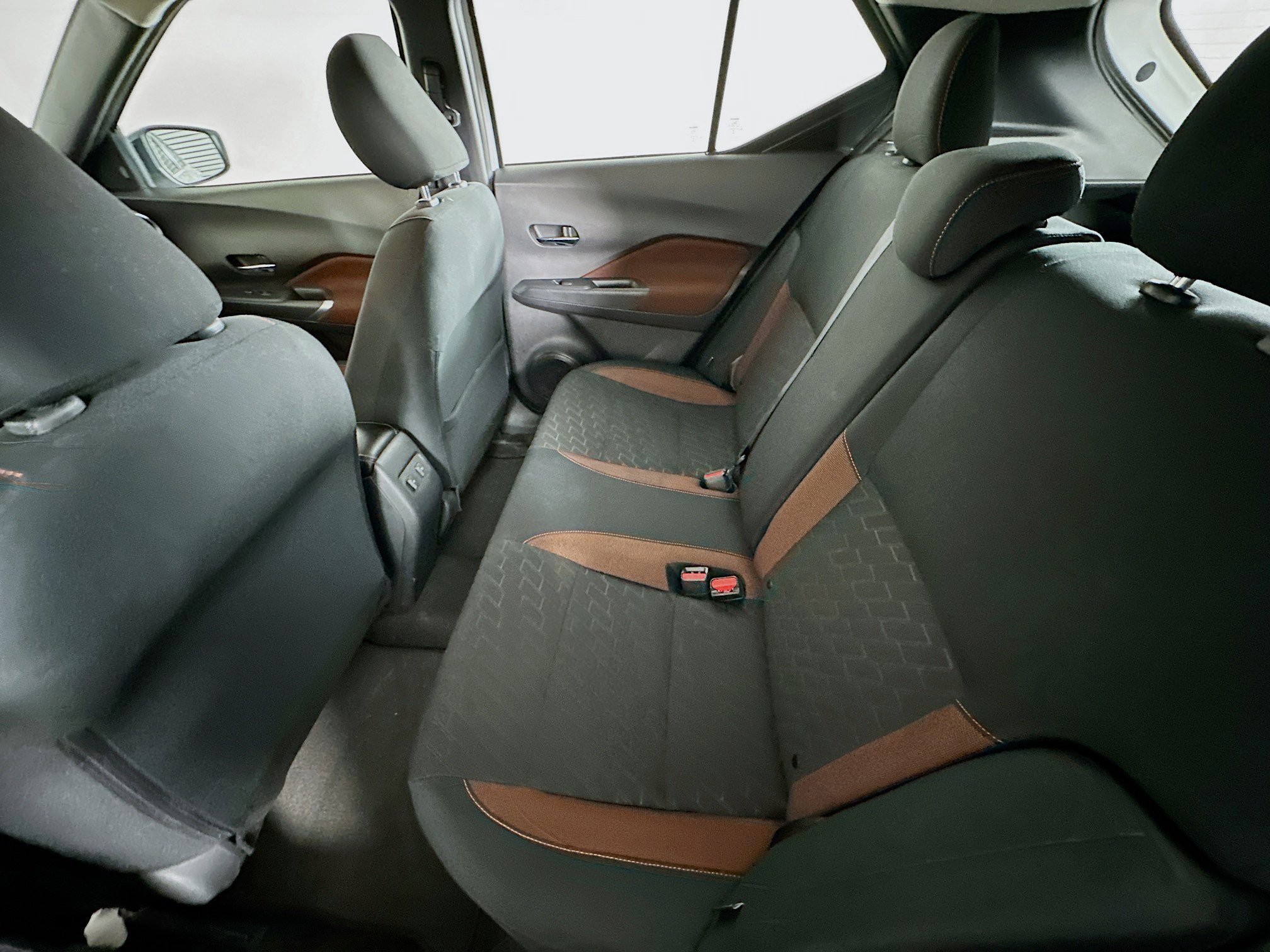 Used 2024 Nissan Kicks SR image 24