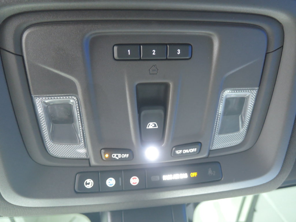 Used 2020 Chevrolet Silverado 2500 LTZ w/ LTZ Plus Package AWD/4WD image 25