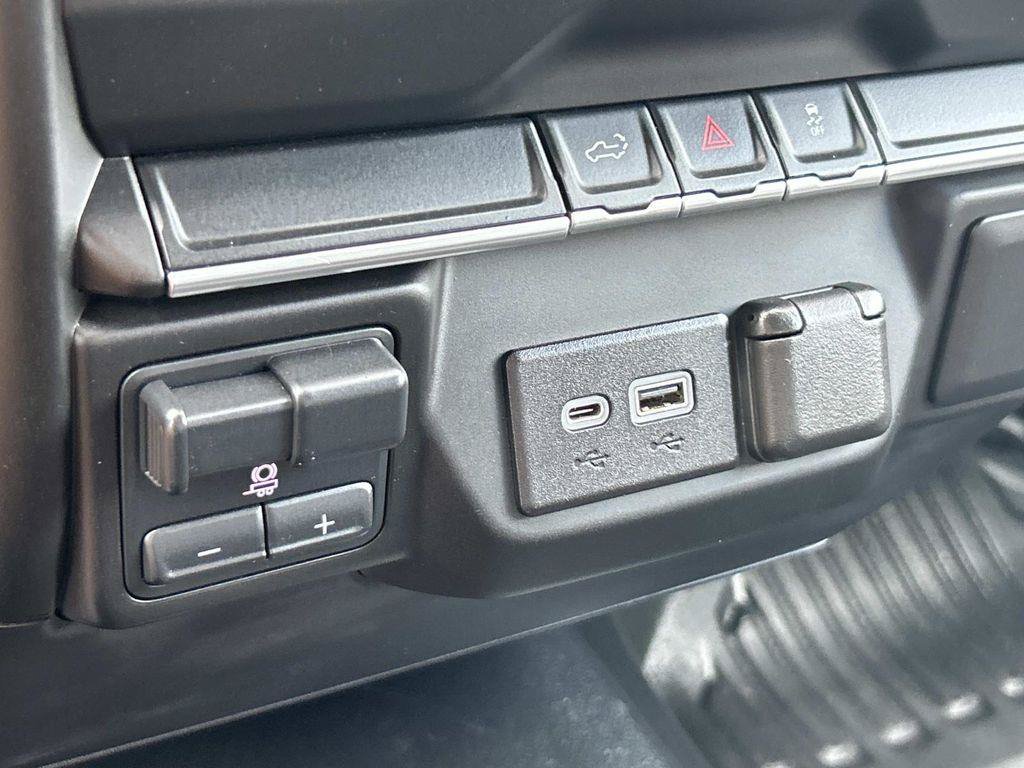 Used 2023 Chevrolet Silverado 2500 W/T w/ WT Convenience Package AWD/4WD image 39