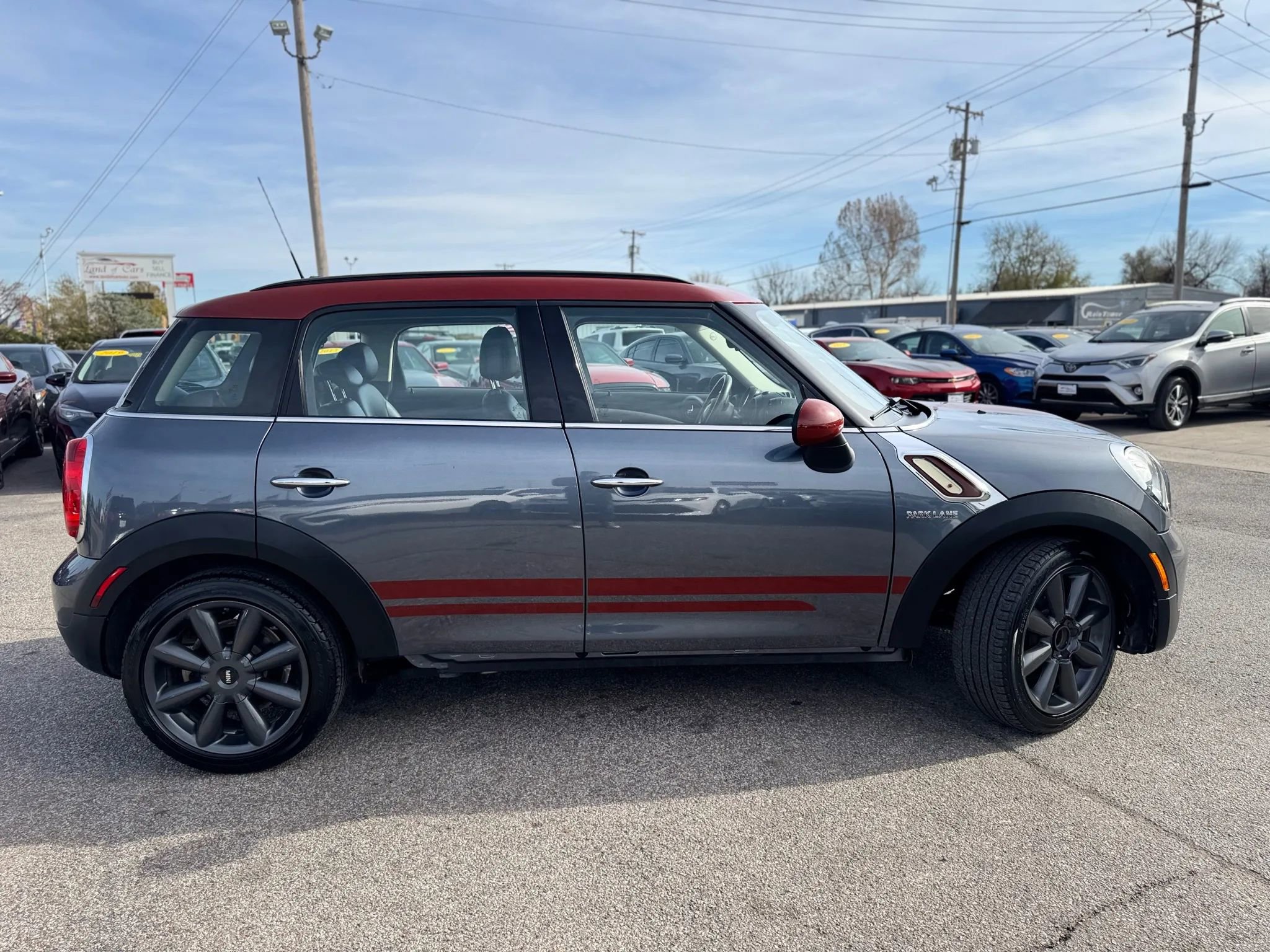 Used 2016 MINI Cooper Countryman Cooper Hatchback 4D image 2