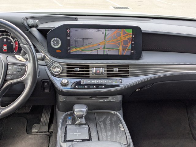 Used 2021 Lexus LS 500 w/ Accessory Package (Z2) image 15