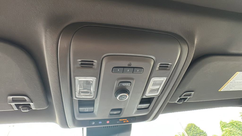 Used 2023 Chevrolet Tahoe Z71 image 30