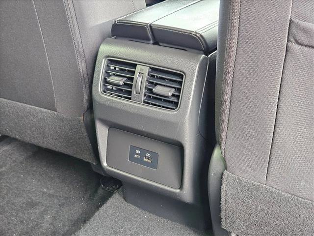 Used 2023 Nissan Rogue SV image 22