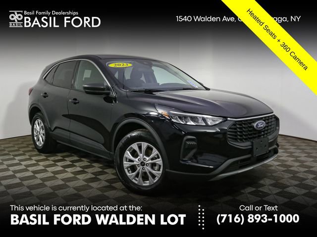 Used 2023 Ford Escape Active w/ Tech Pack #1 AWD/4WD image 1