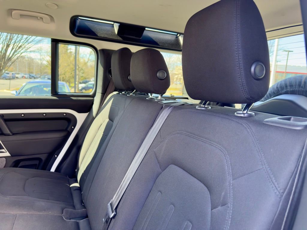 Used 2021 Land Rover Defender 110 image 6