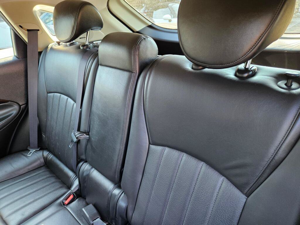 Used 2010 INFINITI EX35 Journey AWD/4WD image 11
