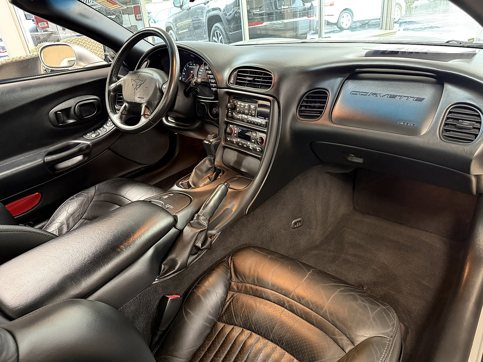 Used 2004 Chevrolet Corvette Coupe image 20