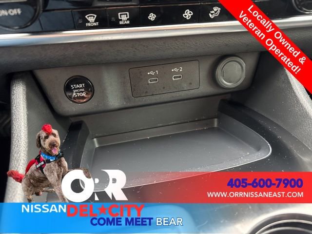 Used 2024 Nissan Rogue SV FWD image 25