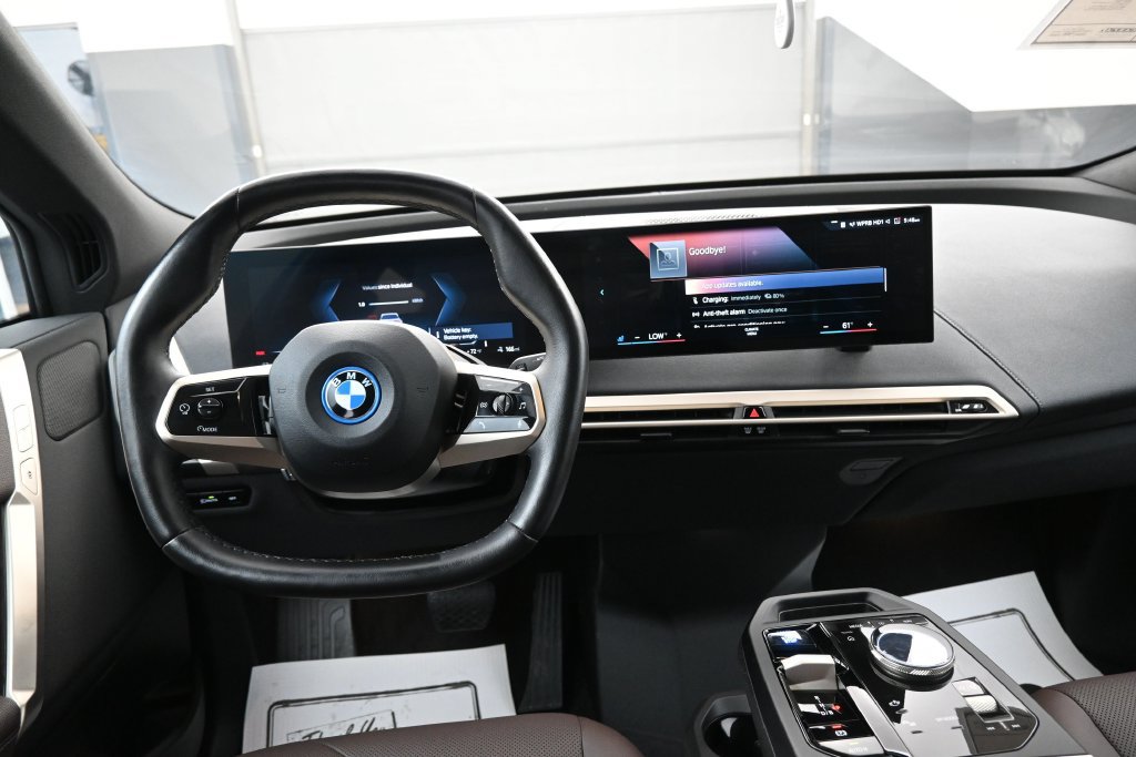 Used 2023 BMW iX xDrive50 w/ Sport Package AWD/4WD image 24