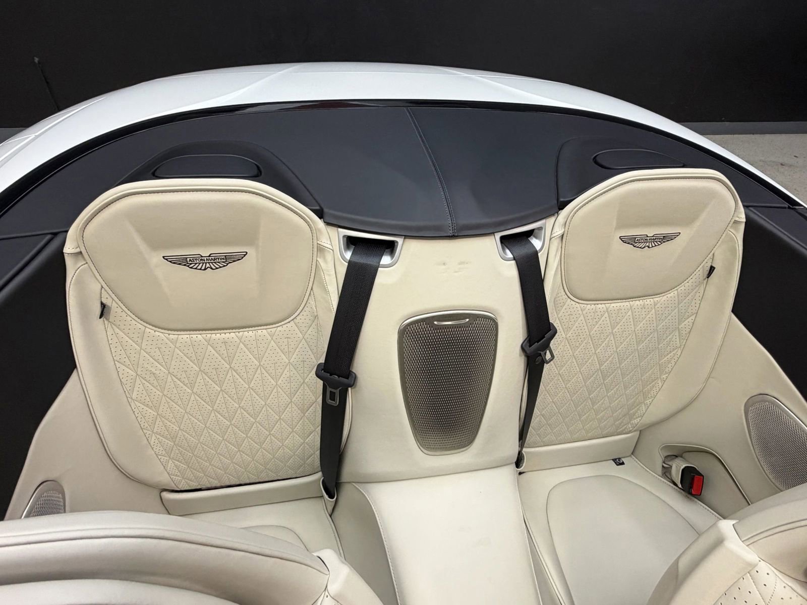 Used 2024 Aston Martin DB12 Convertible RWD image 49