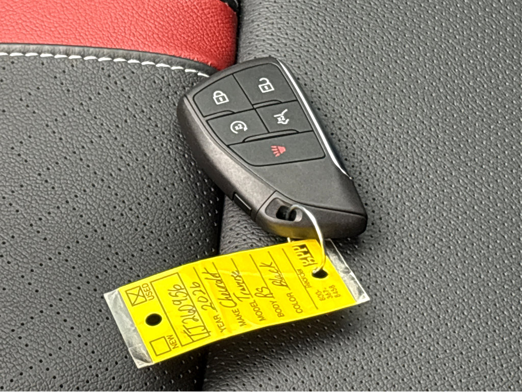 Used 2026 Chevrolet Traverse RS image 26