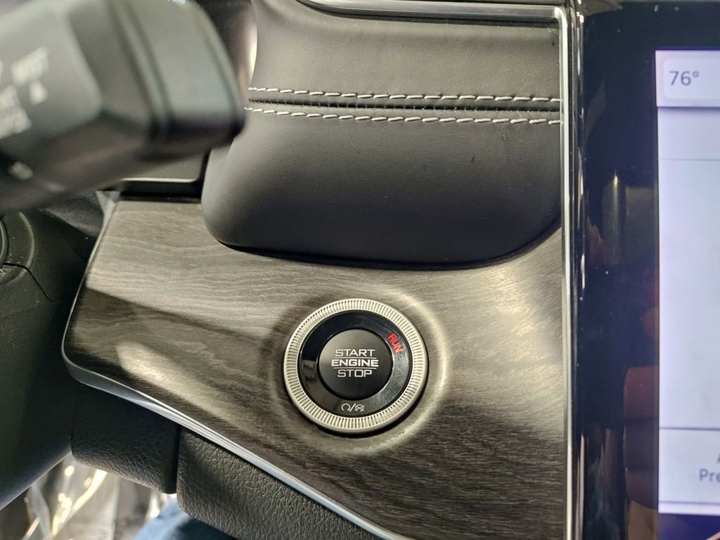 Used 2022 Jeep Grand Cherokee Overland image 22