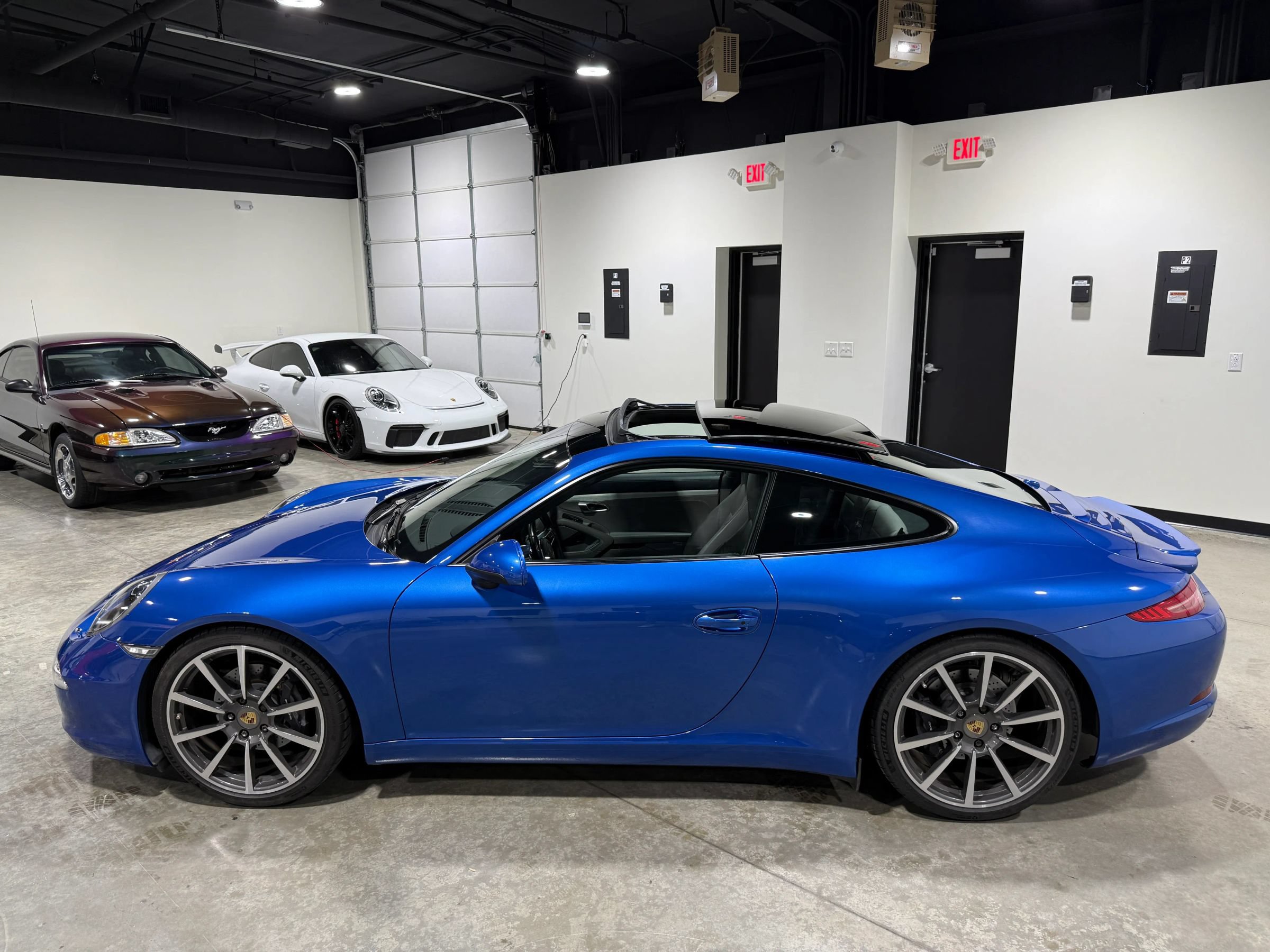 Used 2015 Porsche 911 Carrera image 3