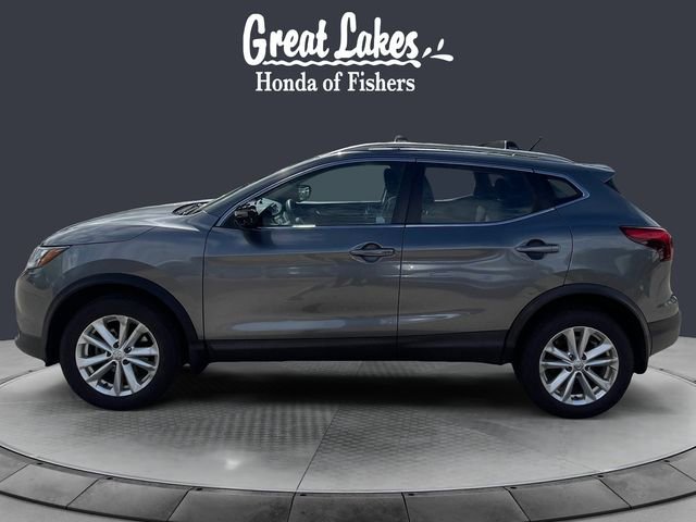 Used 2018 Nissan Rogue Sport SV AWD/4WD image 2