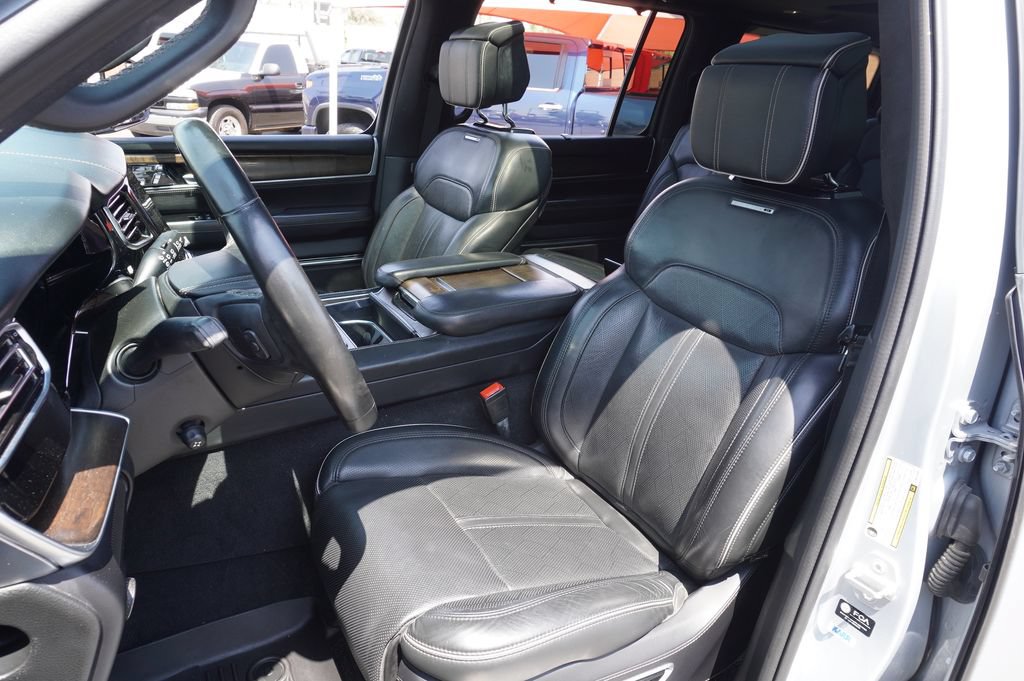 Used 2022 Jeep Grand Wagoneer Series II w/ Convenience Group III AWD/4WD image 14