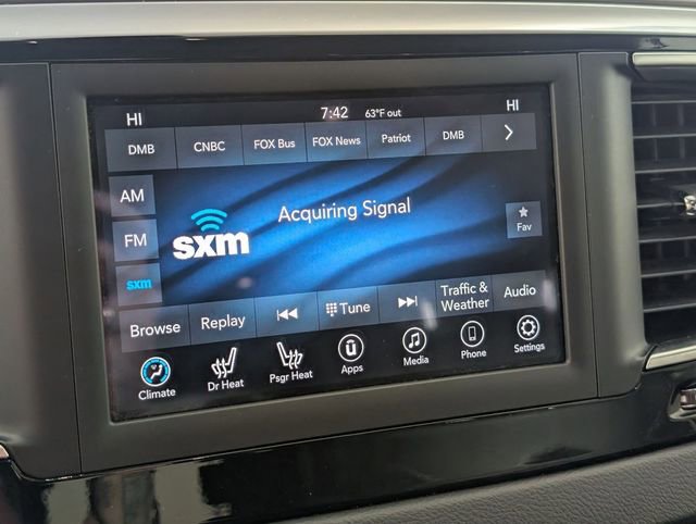 Used 2019 Chrysler Pacifica Touring-L image 19