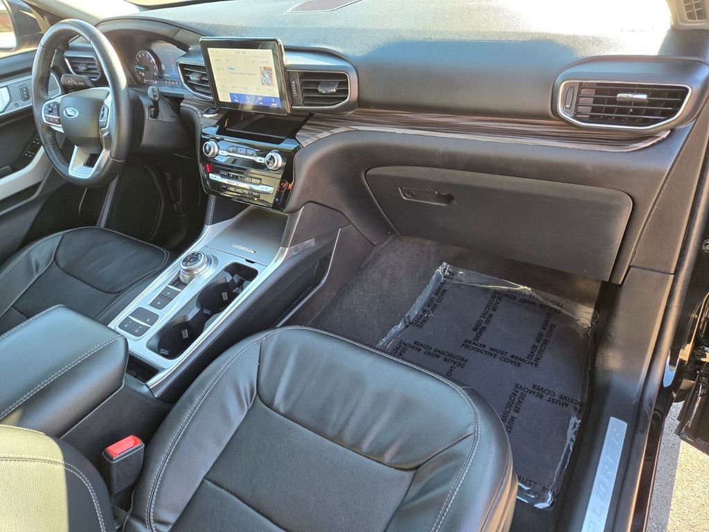 Used 2023 Ford Explorer Limited image 22