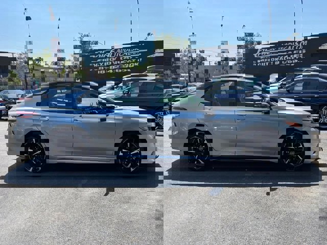 Used 2020 Toyota Camry XSE image 22