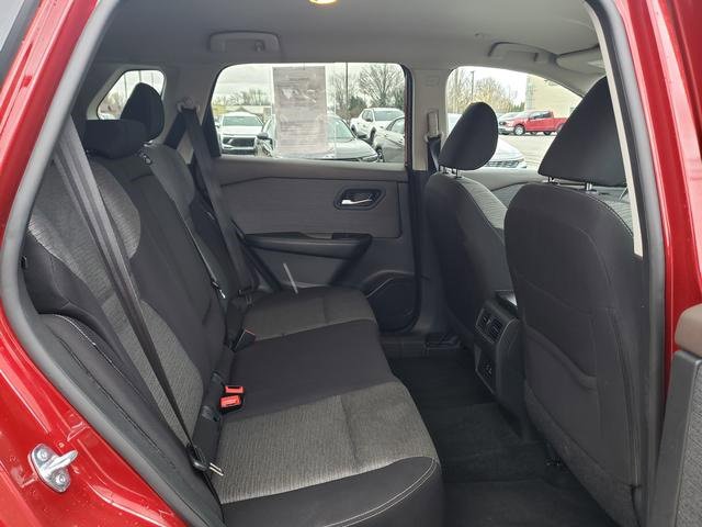 Used 2023 Nissan Rogue SV image 19