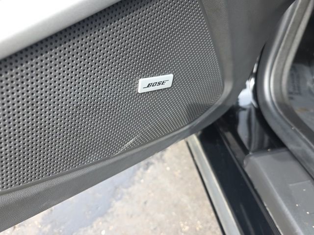 Used 2020 Chevrolet Camaro LT w/ RS Package image 13