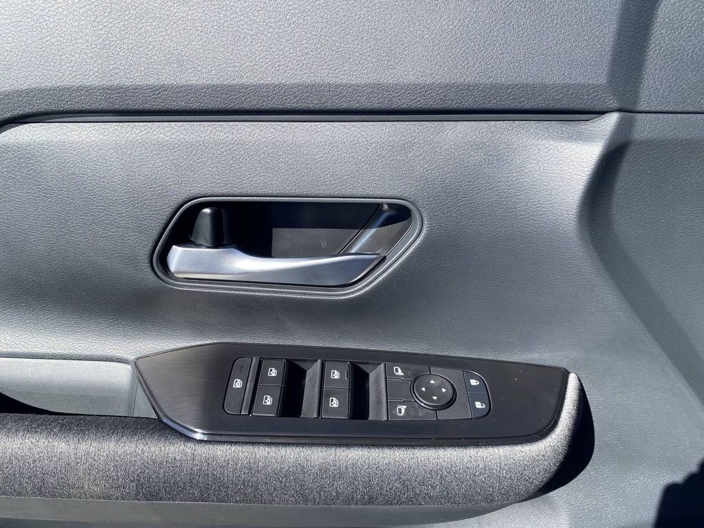 New 2026 Nissan Kicks SV w/ Cold Weather Package FWD image 11