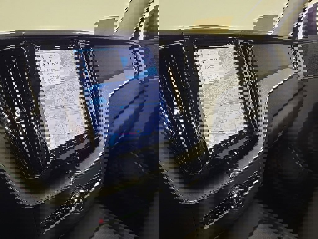 New 2025 Volvo XC60 B5 Plus w/ Protection Package Premier image 28